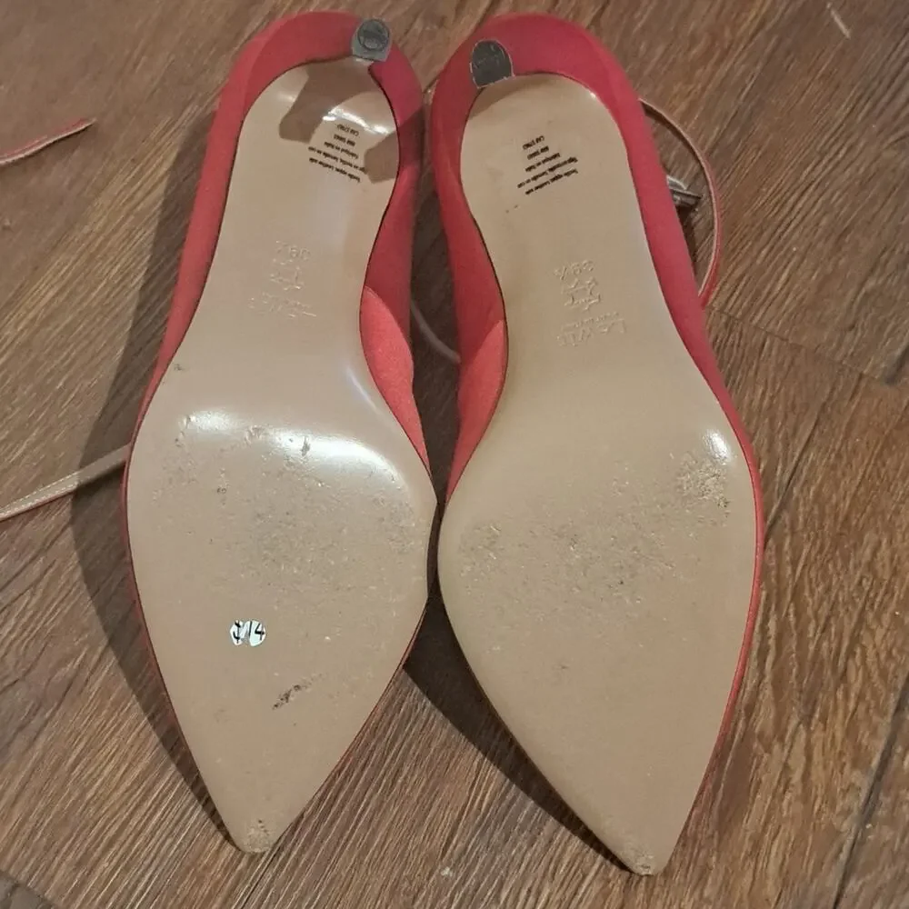 LEWIT made it Italy 39.5 strap heels, barely worn!